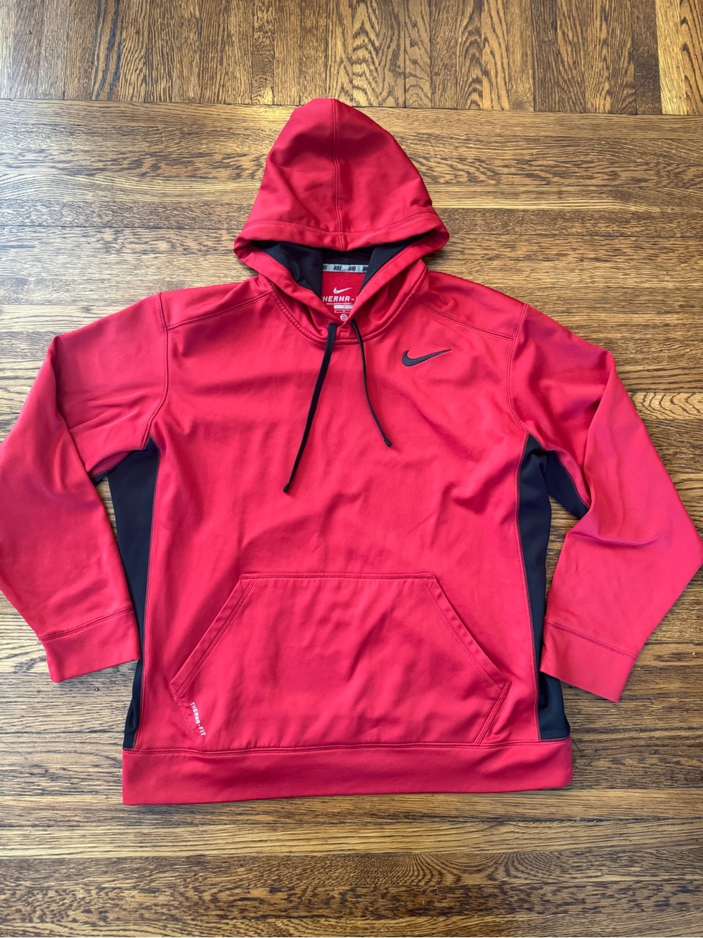 Nike Red and Black Men's Hooded Performance Therma Fit Pullover